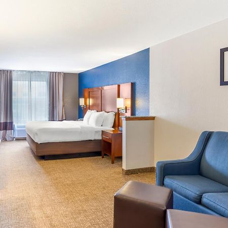 Comfort Suites Лонгмонт Экстерьер фото