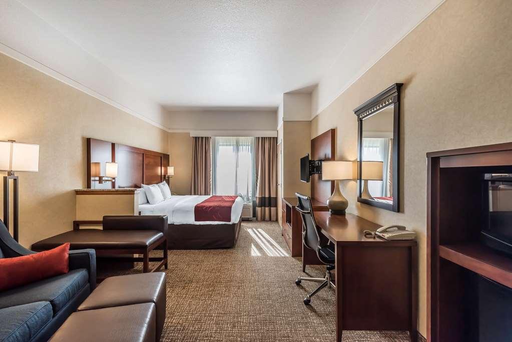 Comfort Suites Лонгмонт Номер фото