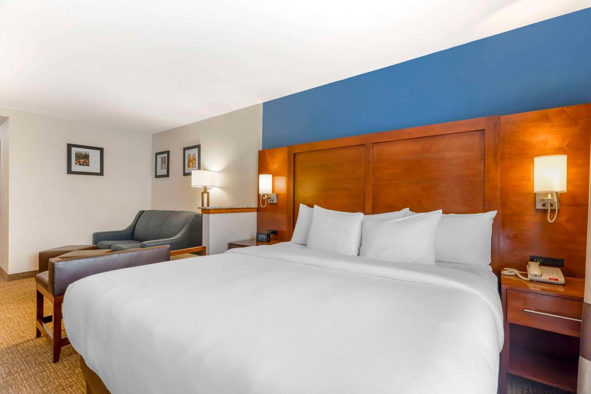 Comfort Suites Лонгмонт Экстерьер фото