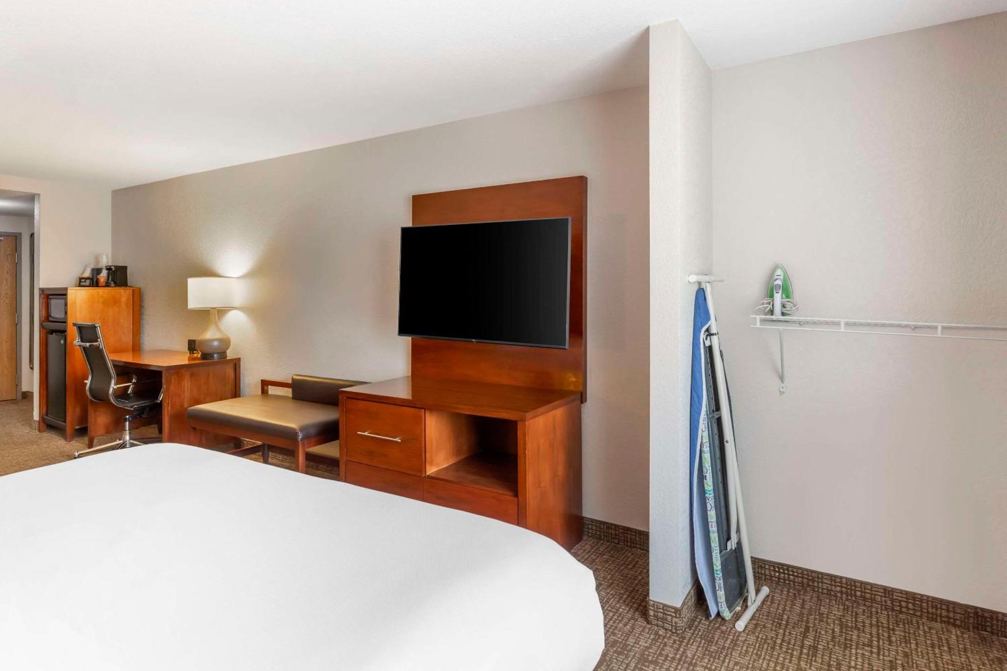 Comfort Suites Лонгмонт Экстерьер фото